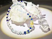 (Back to That Time No 211)JO's Winding Art Angel Necklace Lone