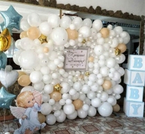 Shanghai baby banquet hundred-day banquet baby hundred-day balloon background wall door hotel restaurant on-site installation