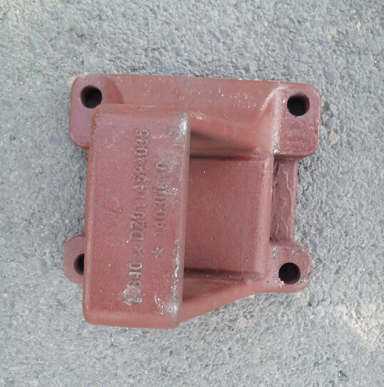 陕汽重卡配件 陕汽德龙f3000钢板支座 钢板座小板凳