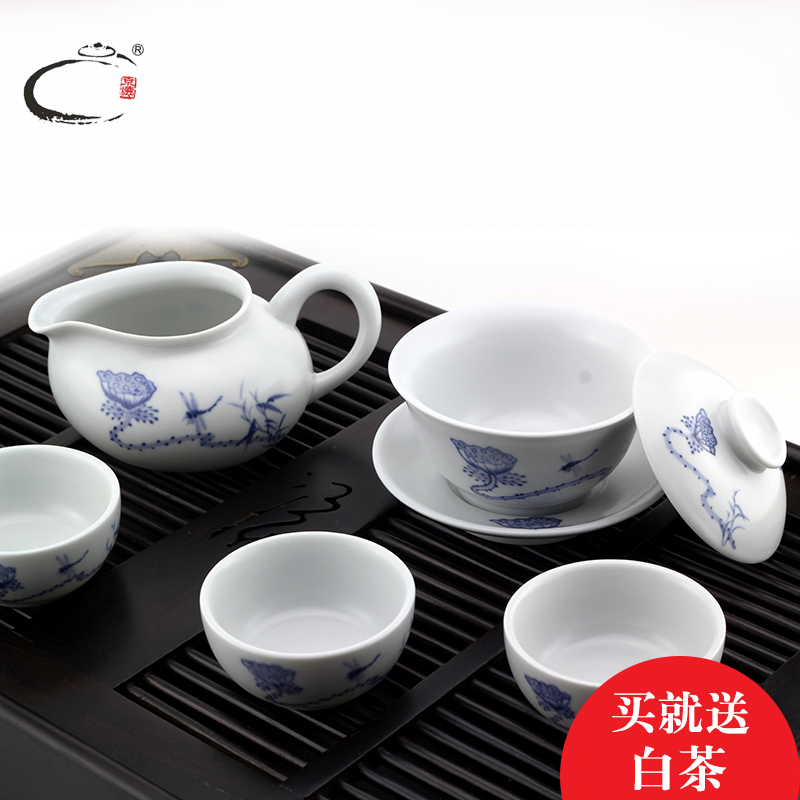 Guests cheung kung fu tea set home office set of jingdezhen blue and white tureen ceramic hand - made teacup gift set