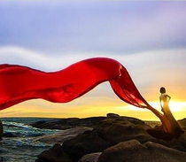 Big red ice silk Ice silk studio Wedding photography photo props Long floating yarn naked yarn Classical traditional Chinese style