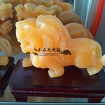 Natural rice yellow jade lion handmade desktop animal ornaments Jade Rui beast zhaicai town home TV cabinet gift