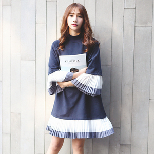 显瘦百搭连衣裙