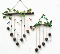 Kindergarten hand-created natural dry branches hanging ornaments round wood chip Pine Cone photo hemp rope Wood clip wall decoration new product