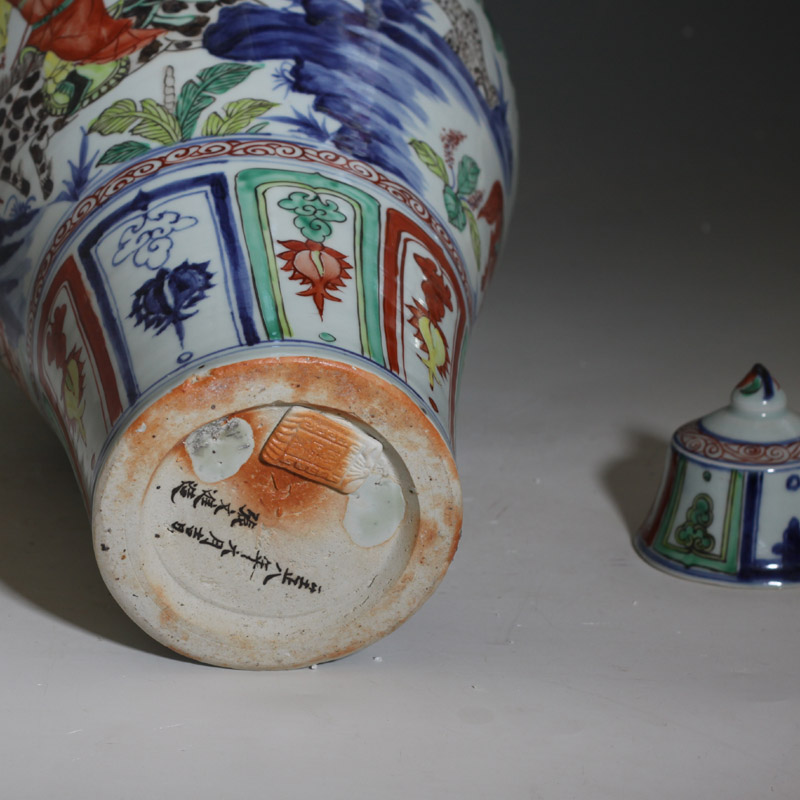 Jingdezhen hand - made color Xiao Heyue chase Han Xinmei bottles of ancient color copy under the yuan dynasty colorful porcelain bottle