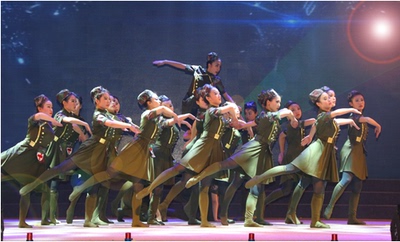 儿童兵娃娃舞台成人军装迷彩演出服出发同行军旅女兵舞蹈表演服装