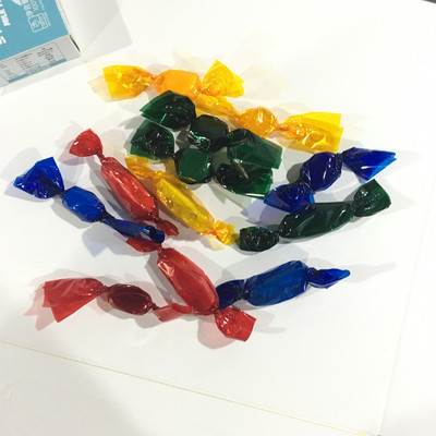 台湾v彩色透明彩色糖果玻璃手工纸牛轧糖包装纸幼儿园糖纸100张印花圈绒图片