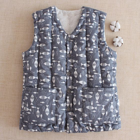 Winter men's pure cotton handmade thickened warm vest in E home and outside wearing daddy's suit vest in cotton vest
Winter men's pure cotton handmade thickened warm vest in E home and outside wearing daddy's suit vest in cotton vest