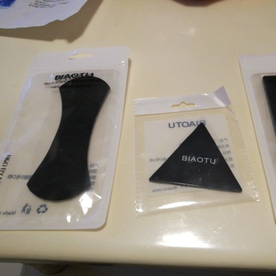 图片和实物相符，又不贵，值得拥有，使用了一个在车里，其他的等想好了再用