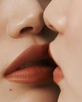 Spot South Korea hince new product season 6 Bloom true Me Matte Velvet Lipstick Lipstick Cocoa Brown