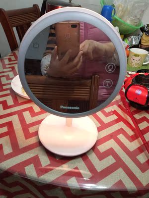 不错，前、后都可以照亮