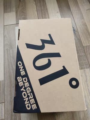 鞋子挺好，包裹性回弹性都很好，国货中的精品。