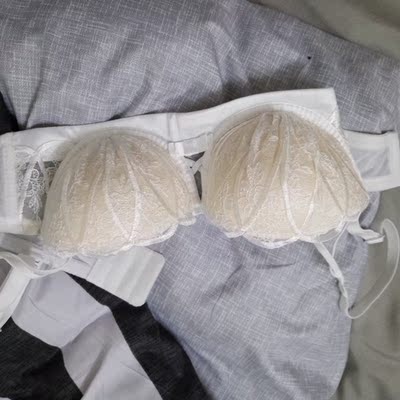 很舒服 质量很好 挺显胸大的 小胸超聚拢 内裤也很柔软，非常非常推荐 穿上去很性感 很舒服 质量很好 挺显胸大的 小胸超聚拢 内裤也很柔软，非常非常推荐 穿上去很性感 很舒服 质量很好 挺显胸大的 小胸超聚拢 内裤也很柔软，非常非常推荐 穿上去很性感 很舒服 质量很好 挺显胸大的 小胸超聚拢 内裤也很柔软，非常非常推荐 穿上去很性感