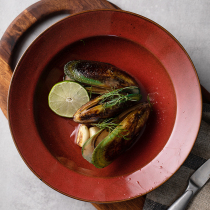 Duoyi ter straw hat plate pasta plate Red Nordic Western plate household creative ceramic dish personality shallow plate