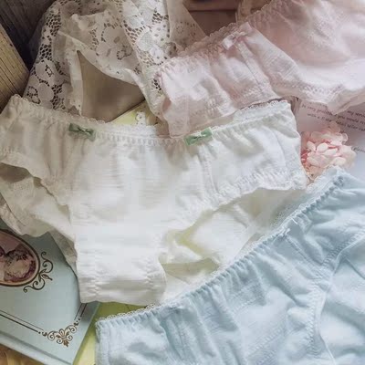 和图片一样可爱！ 因为本仙女很懒，不想每一件商品都一样一样地去写好评，所以特意写了这样一个评论。但是这件商品无论是质量、材质还是款式，肯定都是本仙女所中意的，如果本仙女不喜欢的话，本仙女收到货肯定是会很生气的，很气很气的那种哦。不然这个评论肯定会变成那种喋喋不休，怨气横生，怨天怨地的那种。最后当然不可能忘了给这件商品一个好评，给各位爱淘宝的宝宝们一个购物参考，这个产品还是非常值得购买的！ 祝看到这条评论的各位小仙女们永远年轻漂亮美丽大方，永远都是16岁