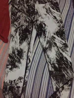 很喜欢的健身裤 很有个性 很舒服 很喜欢的健身裤 很有个性 很舒服