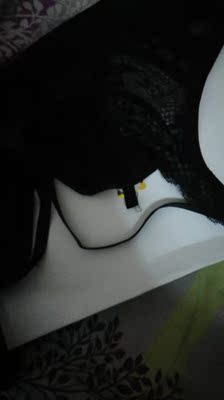 包装很好，高端大气上档次，很喜欢，料子很舒服，上身也很舒服哈哈哈，不过这是我撑坏的吗😂😂用线缝一缝好了