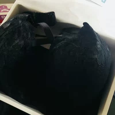 老顾客了，特别喜欢，包装严实。物流也快，会继续支持呢祝生意兴隆哈！