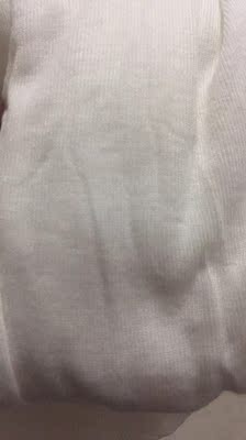 衣服上身效果很好、显瘦、薄薄的打底穿