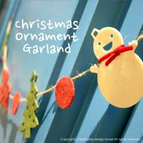 Japan and South Korea Christmas party decoration supplies Christmas tree snowman Flower party window decoration flag