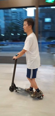 目前看来图文评测BBG电动滑板车怎么样,评测揭秘电池续航能力好吗