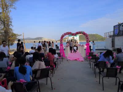 讨论解说荣耀V10和10GT手机那个好，评测细节对比，真相大曝光！