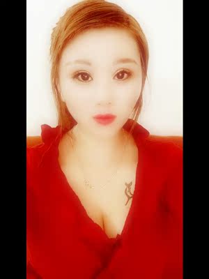 衣服很好看!料子很舒服!意想不到的收获!还算满意! 衣服很好看!料子很舒服!意想不到的收获!还算满意!