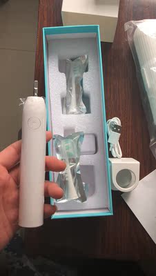 讨论刷牙用同同家电动牙刷怎么样，好不好用？是哪里的品牌？