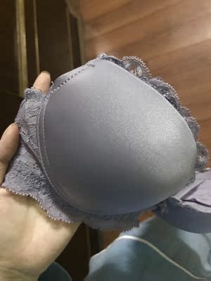 挺好的 特别合适 没有空杯 嘻嘻 小胸专属～