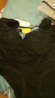 宝贝挺好的，不跑杯，收副乳。试穿舒适，洗洗就能上身啦！大胸很难买到合适的内衣，这个还能拯救下垂大胸，太喜欢了。