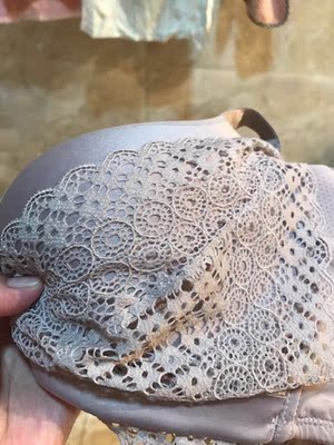 内衣还不错，活动的时候划算，买了两件