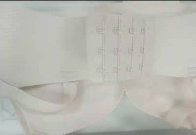 质量非常好的 穿着很舒服的 比较聚拢 整体都是满意的