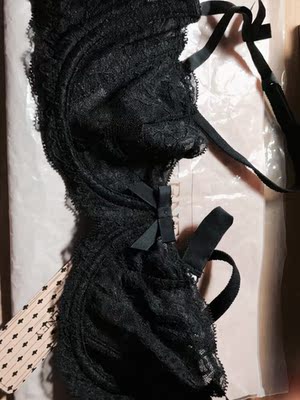 很好看和喜欢 穿上很惊喜!超薄很显胸小 这是一个好评模版,不要看了下面都是废话。因为本姑娘很懒不想每个宝贝都写好评 所以才模仿网友的 好评模版 但是这个宝贝不管是质量 款式还是性价比 都是本姑娘喜欢的 如果是不喜欢的那本姑娘就会很生气 然后这个模版就变成了各种喋喋不休的吐槽 自然就不会撒下这个好评给各位淘友一个参考 本宝贝还是极好的 很好看和喜欢 穿上很惊喜!超薄很显胸小 这是一个好评模版,不要看了下面都是废话。因为本姑娘很懒不想每个宝贝都写好评 所以才模仿网友的 好评模版 但是这个宝贝不管是质量 款式还是性价比 都是本姑娘喜欢的 如果是不喜欢的那本姑娘就会很生气 然后这个模版就变成了各种喋喋不休的吐槽 自然就不会撒下这个好评给各位淘友一个参考 本宝贝还是极好的