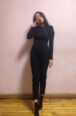 衣服收到了哟 质量很好 跟图片一样 上身舒适柔软不扎身 很显瘦 很好搭配哟 性价比超高 么么哒 ～