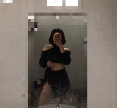 有暗纹！！真的超好看！完全遮住了我的肥肉  哧溜