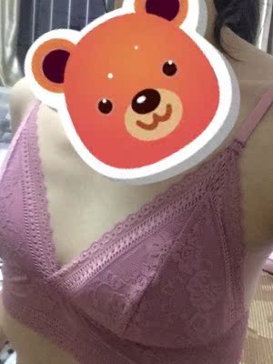 超级柔软 样式也特别好看 和图片上的一模一样没有差别,质量真的没话说,颜色也是我喜欢的没色差,真的是特别喜欢这种薄款的 后面是三排扣的 不紧也不会特松弛 肩带不是那种容易滑落的 已经分享给我的闺蜜了 让她也买两件 超级柔软 样式也特别好看 和图片上的一模一样没有差别,质量真的没话说,颜色也是我喜欢的没色差,真的是特别喜欢这种薄款的 后面是三排扣的 不紧也不会特松弛 肩带不是那种容易滑落的 已经分享给我的闺蜜了 让她也买两件