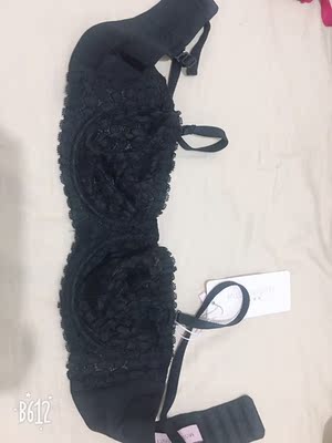 很喜欢了，特别适合我这种小胸的，买的第二个了，店铺已收藏了