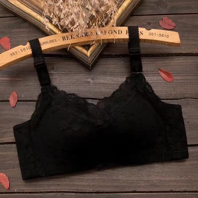 厚度还可以，不是那种特别厚的夸张，质量很好！