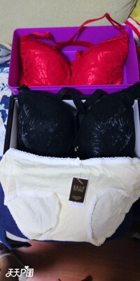 第二次购买，而且很幸运的在直播间中奖，夏娃之秀的内衣真的很舒服，已经成了他家粉丝了。继续关注等待双十一