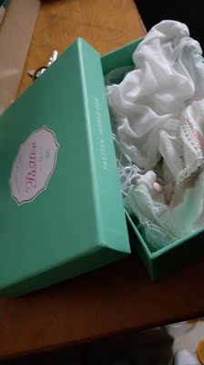 不错。很好看的。很薄，摸起来很舒服