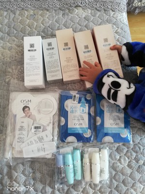 点评欧诗漫护肤品怎么样,质量差不差呢,亲身使用经历曝光