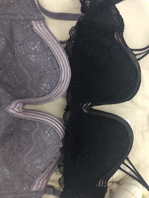 颜色外表都是自己喜欢小胸也很服帖，买一送一很划算，很喜欢哦😘