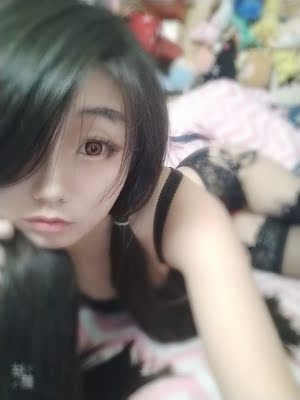 就是没有头饰，头疼