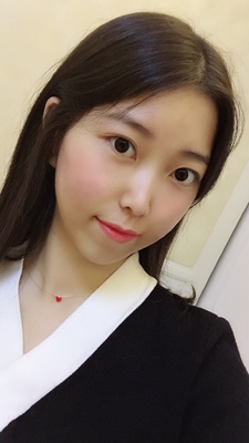 好看好看好看 是正品 包装很精致诶 开心开心