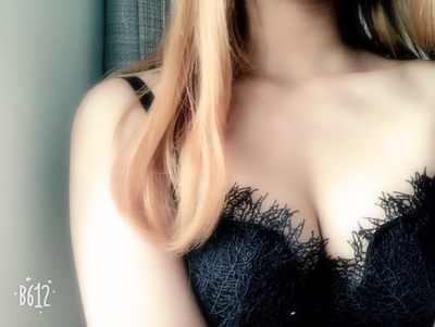 穿了才来评价的，质量好，做工精细，面料柔软舒适，手感柔滑细腻，无痕无钢托，穿着舒服无束缚，尺码标准，颜色漂亮，价格实惠，，质量好价格实惠，尺码精准，这款聚拢效果不错，客服也很有耐心，快递非常快，颜色都很好看，这款内衣柔软舒适透气这款穿着舒服，很认真的像大家推荐这款，价格实惠，很合身很舒服，聚拢效果不错，客服也很客气，物流也很快