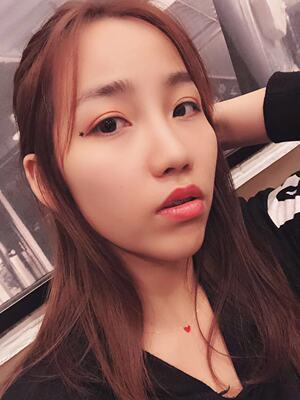 很喜欢 款式很漂亮   感觉小心心更精致