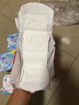 大家谈谈小护士卫生巾怎么样,质量差不差呢,亲身使用经历曝光