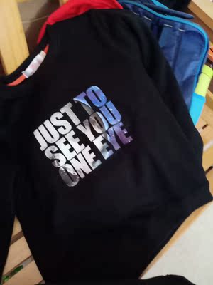 虽然买了很多天才发货但不得不说这个质量没有让我白等，真的超级好，弟弟也灰常喜欢