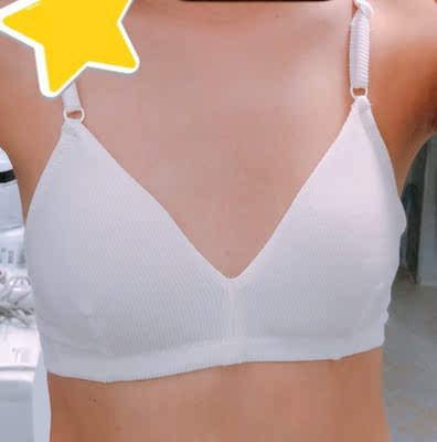 上身很舒服 对平胸很友好 一直很难买到合适的内衣 这个很赞