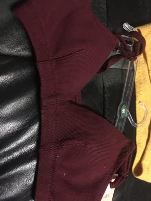 内衣很舒服，颜色也好看，是纯棉的，没有束缚感，真的挺好的，喜欢